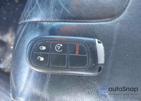 2014 Jeep Cherokee Limited z USA, uszkodzony, nr VIN 1C4PJMDS1EW200307